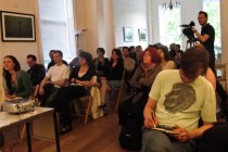 A very attentive audience 