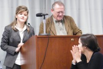 Adam Michnik speaking in the World Youth Democracy Forum at the George Washington University, on 4 December 2009