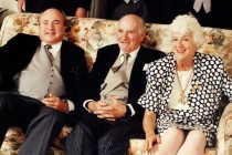 Christopher Pilkington, Simon Pilkington, David Pilkington, <i>(lower row)</i> Stephen Pilkington, Godfrey Pilkington, Elisabeth Ratiu, 1989