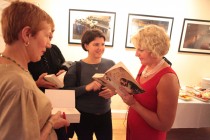 Domnica Radulescu signing a copy of Black Sea Twilight to Ioana Cornisteanu